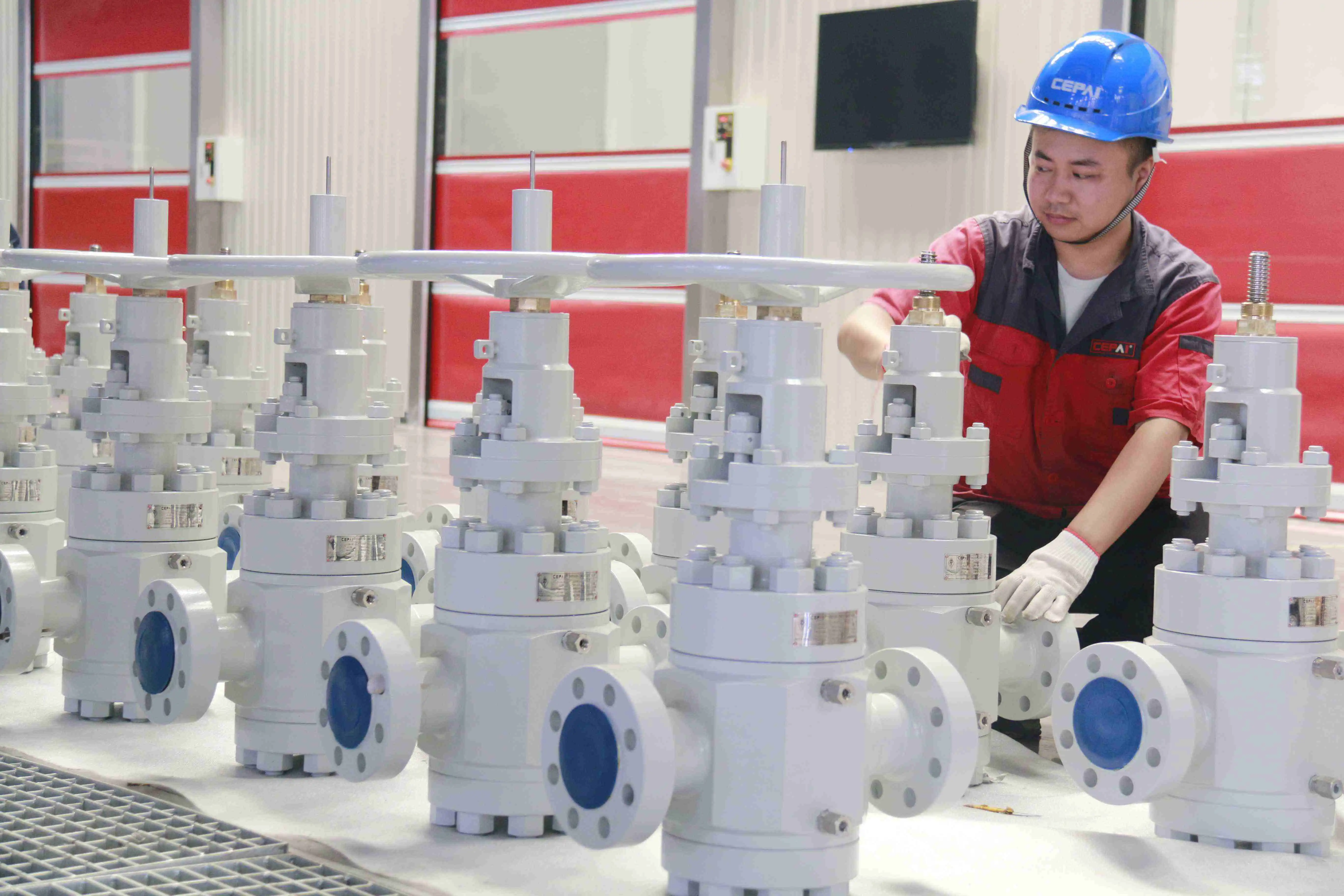 How to choose the right actuator for pneumatic and electric ball valves?